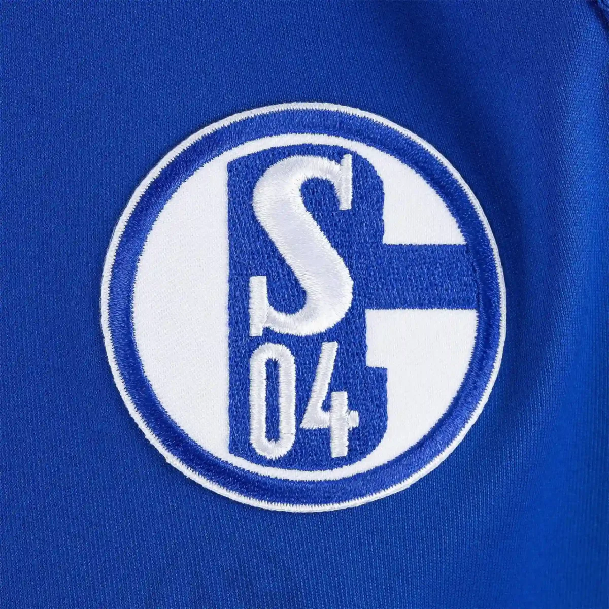 3 3